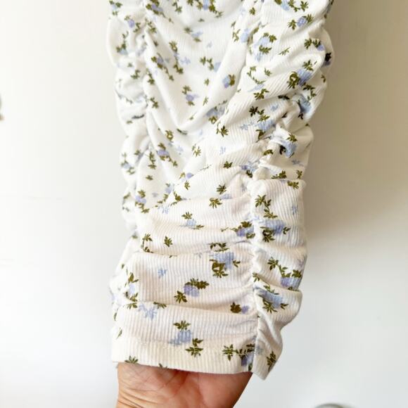 Urban Outfitters Brenan White and Blue Ditsy Floral Ruched Mini Dress M - Picture 9 of 9